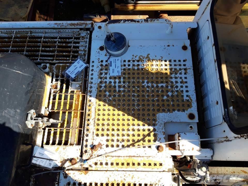 CAT 325LN Кабины и интерьер