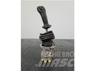 CAT 336DL Кабины и интерьер