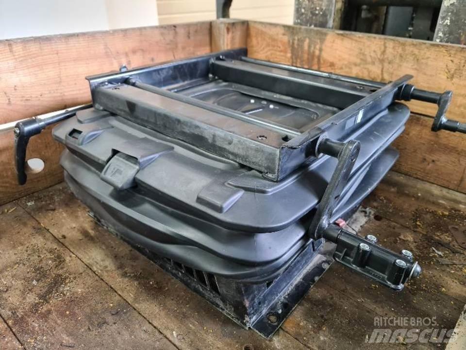 CAT 336DL Кабины и интерьер