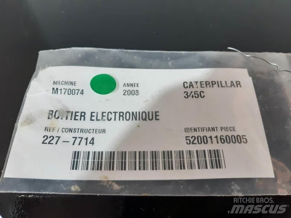 CAT 345C Кабины и интерьер