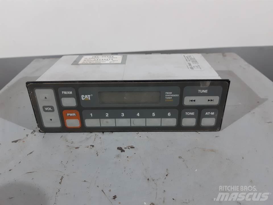 CAT 345C Кабины и интерьер