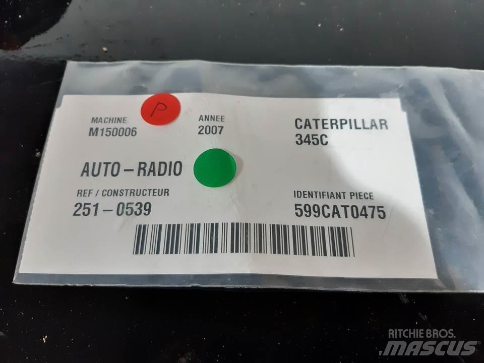 CAT 345C Кабины и интерьер