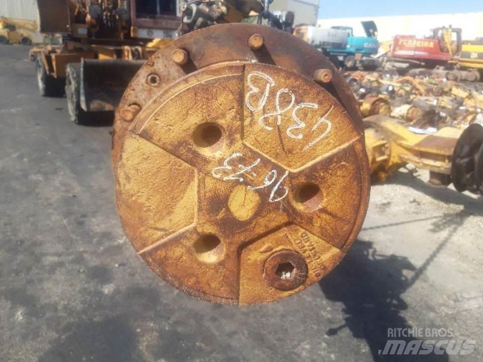CAT 438B Трансмиссии и КПП