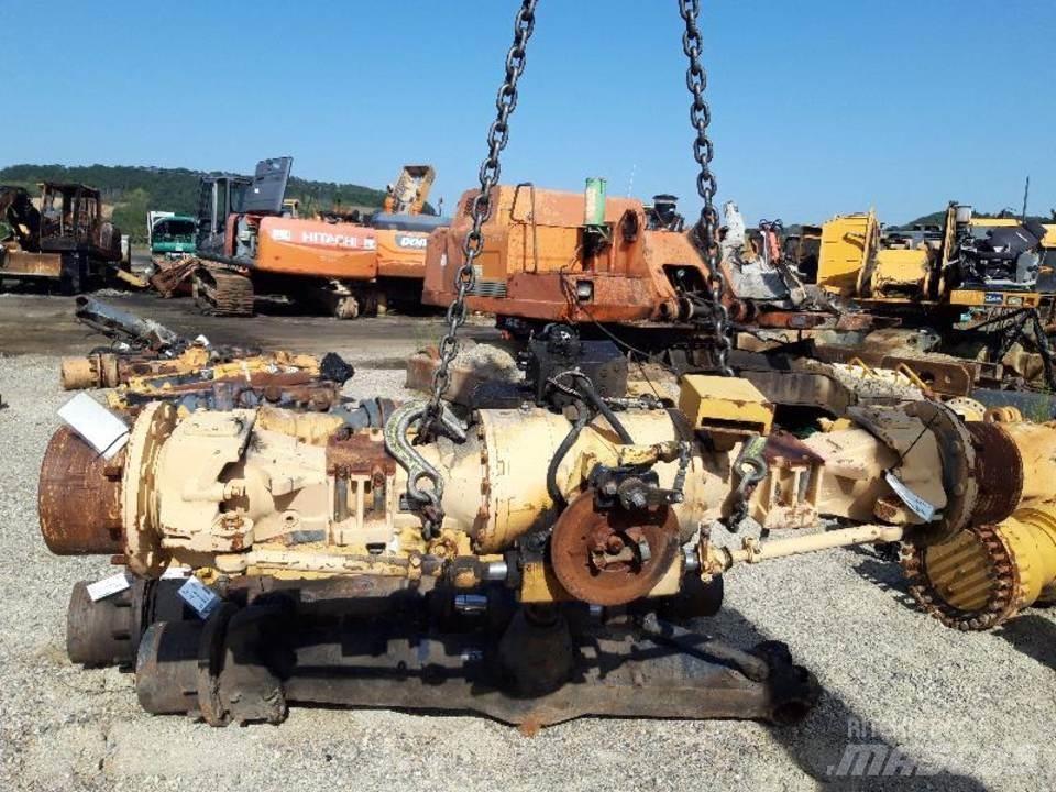 CAT 438B Трансмиссии и КПП