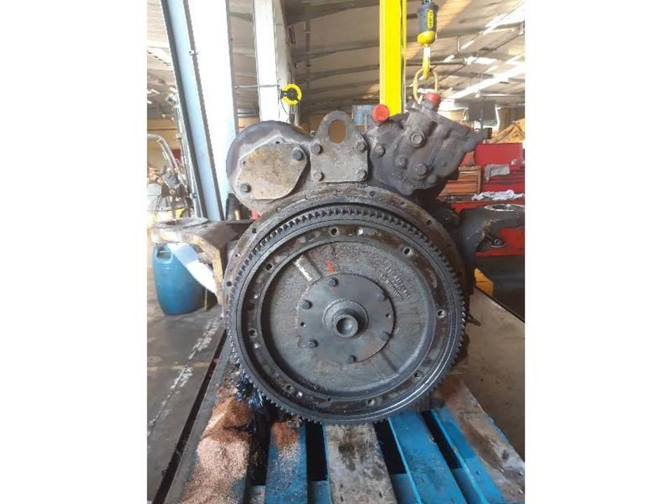 CAT 730 Трансмиссии и КПП