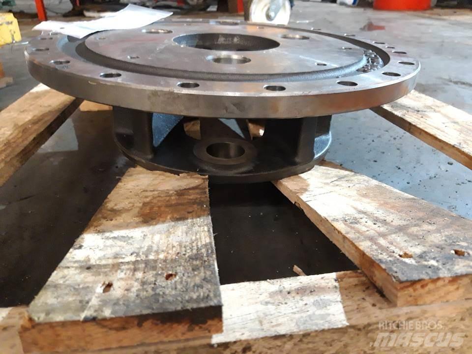 CAT 735 Трансмиссии и КПП