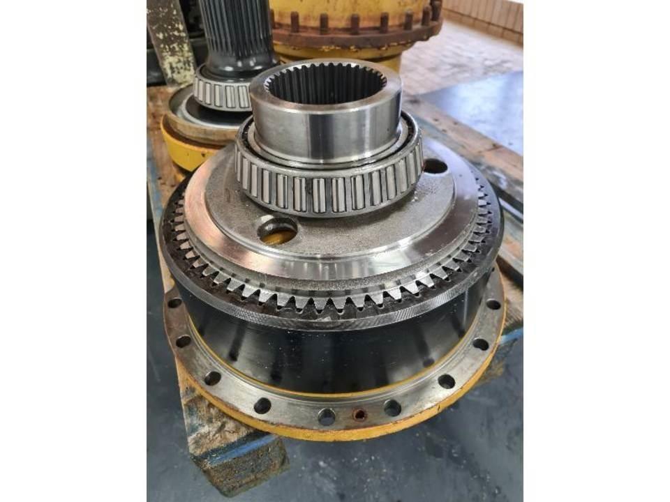 CAT 735 Трансмиссии и КПП