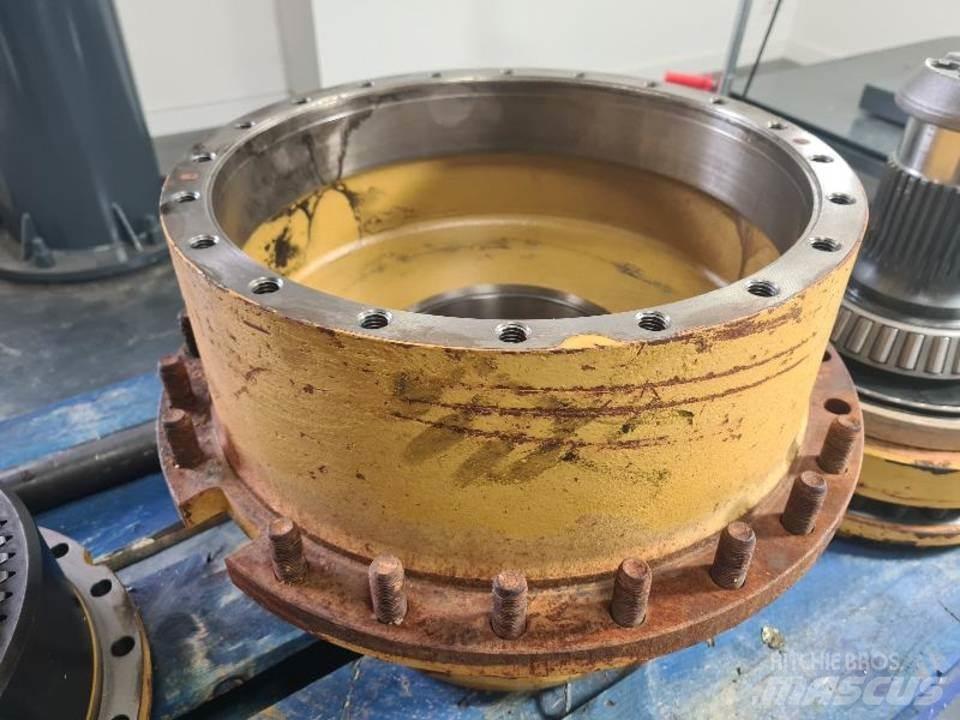 CAT 735 Трансмиссии и КПП