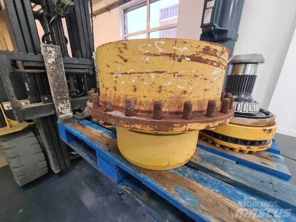 CAT 735 Трансмиссии и КПП
