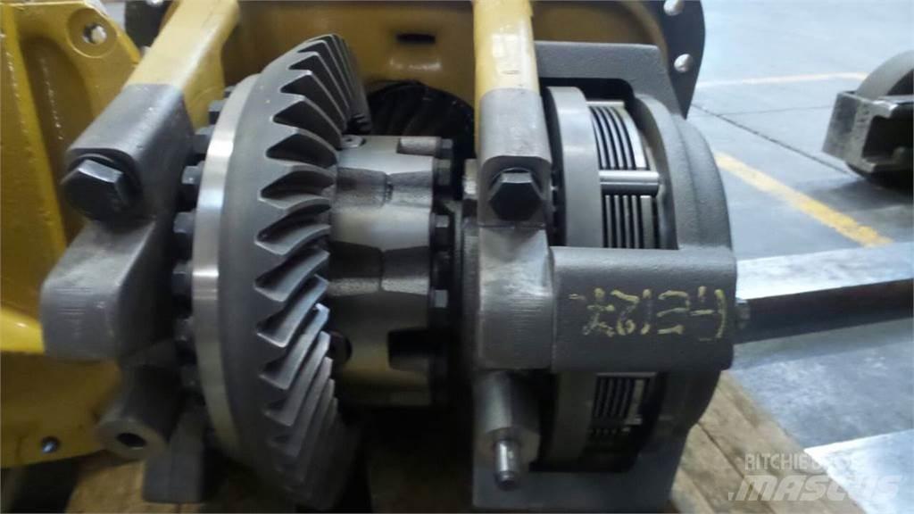 CAT 740 Трансмиссии и КПП