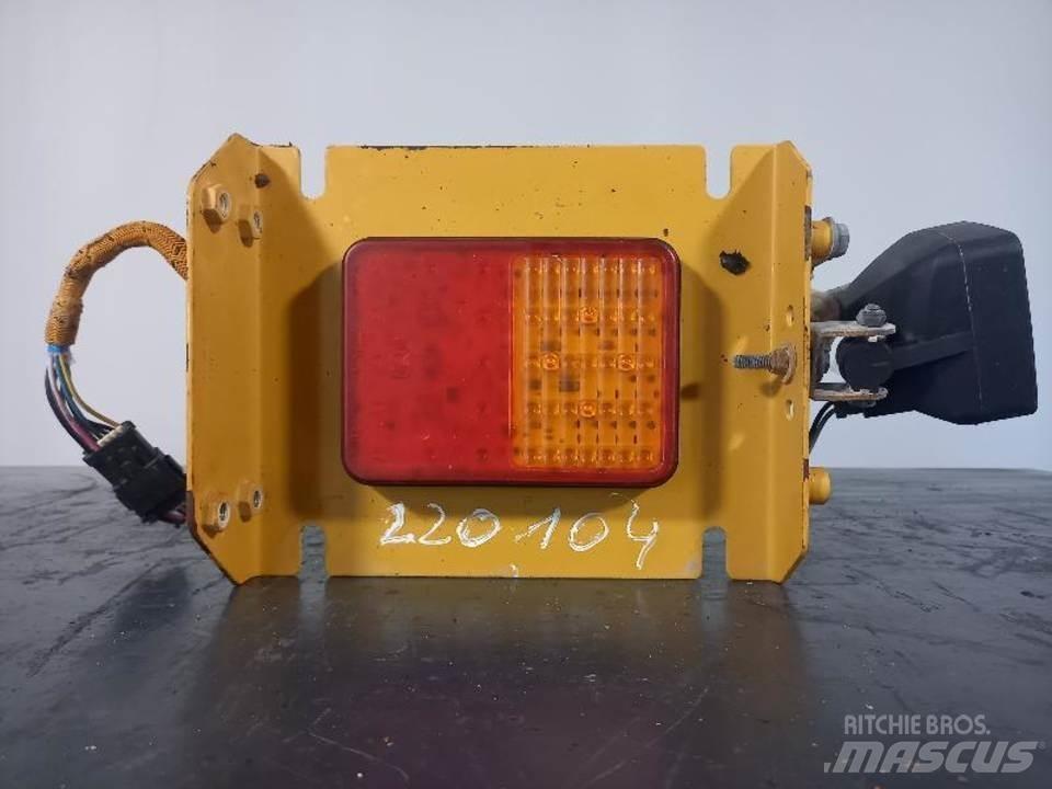 CAT 770 Кабины и интерьер