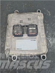 CAT 771D Кабины и интерьер