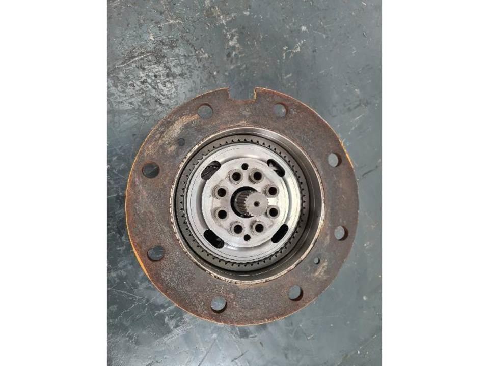 CAT 906H Трансмиссии и КПП