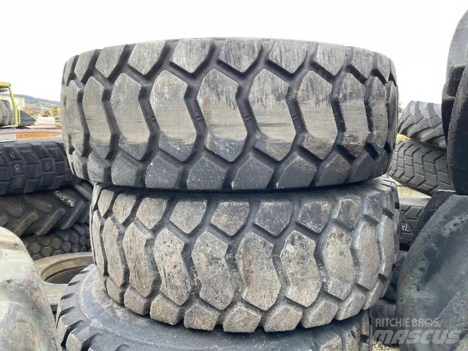 CAT 918M Гусеницы и цепи
