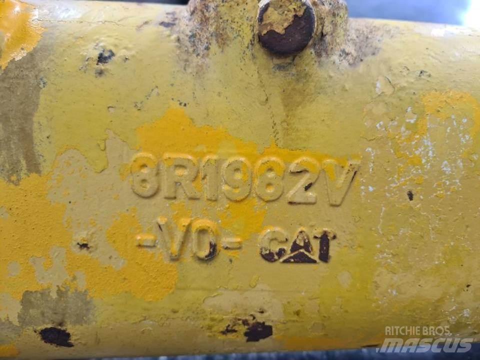CAT 928F Трансмиссии и КПП