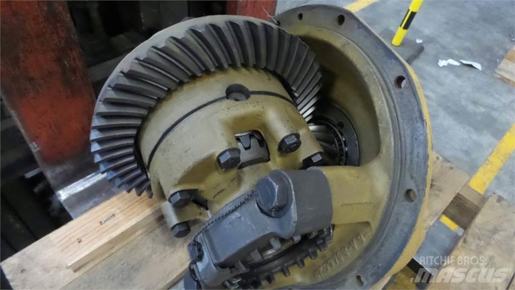CAT 930 Трансмиссии и КПП