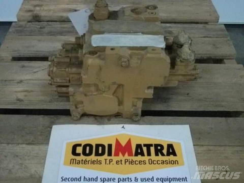 CAT 936 Гидравлическая система
