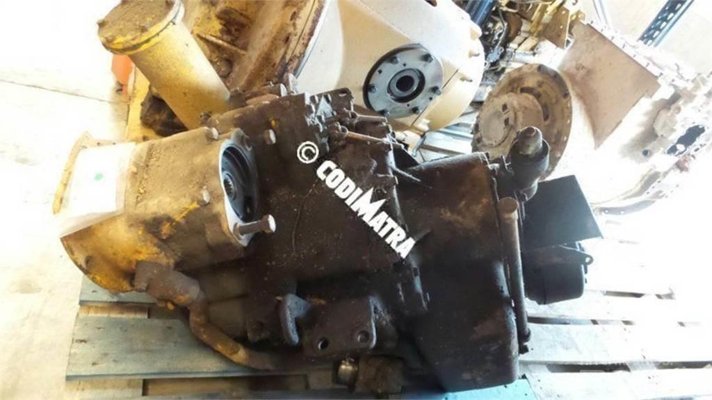 CAT 944A Трансмиссии и КПП