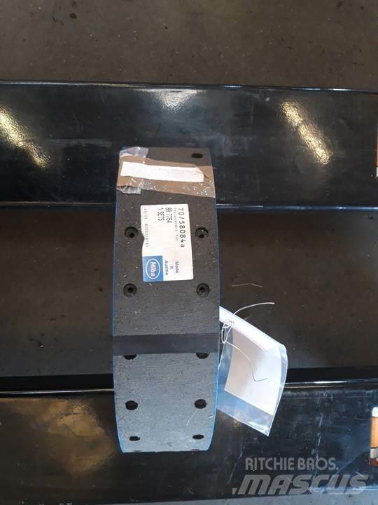 CAT 950 Гусеницы и цепи