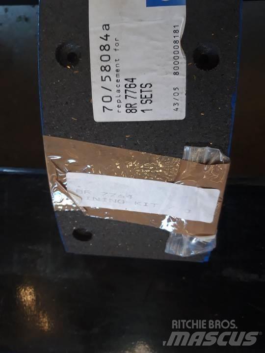 CAT 950 Гусеницы и цепи