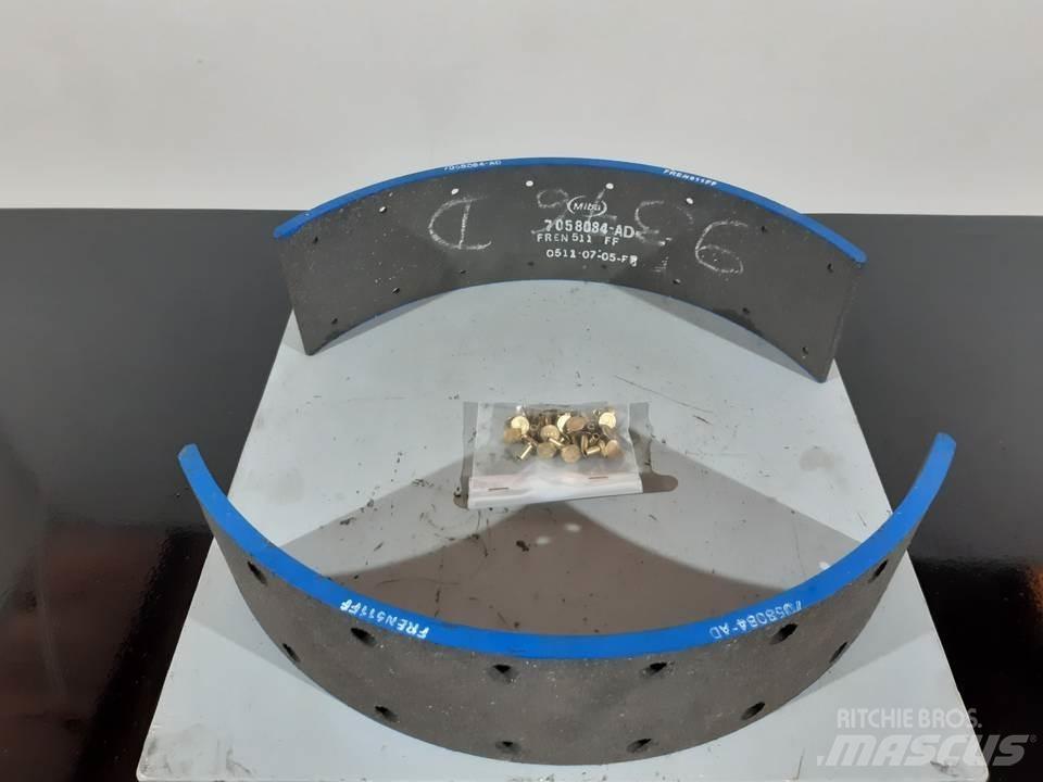 CAT 950 Гусеницы и цепи