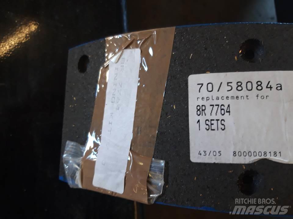 CAT 950 Гусеницы и цепи