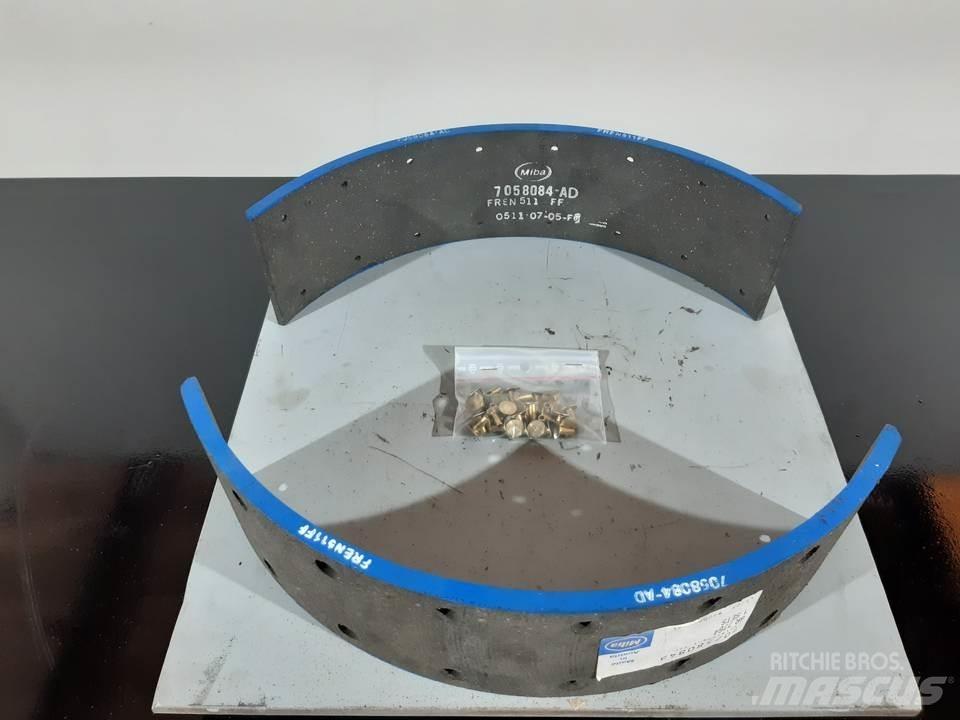 CAT 950 Гусеницы и цепи