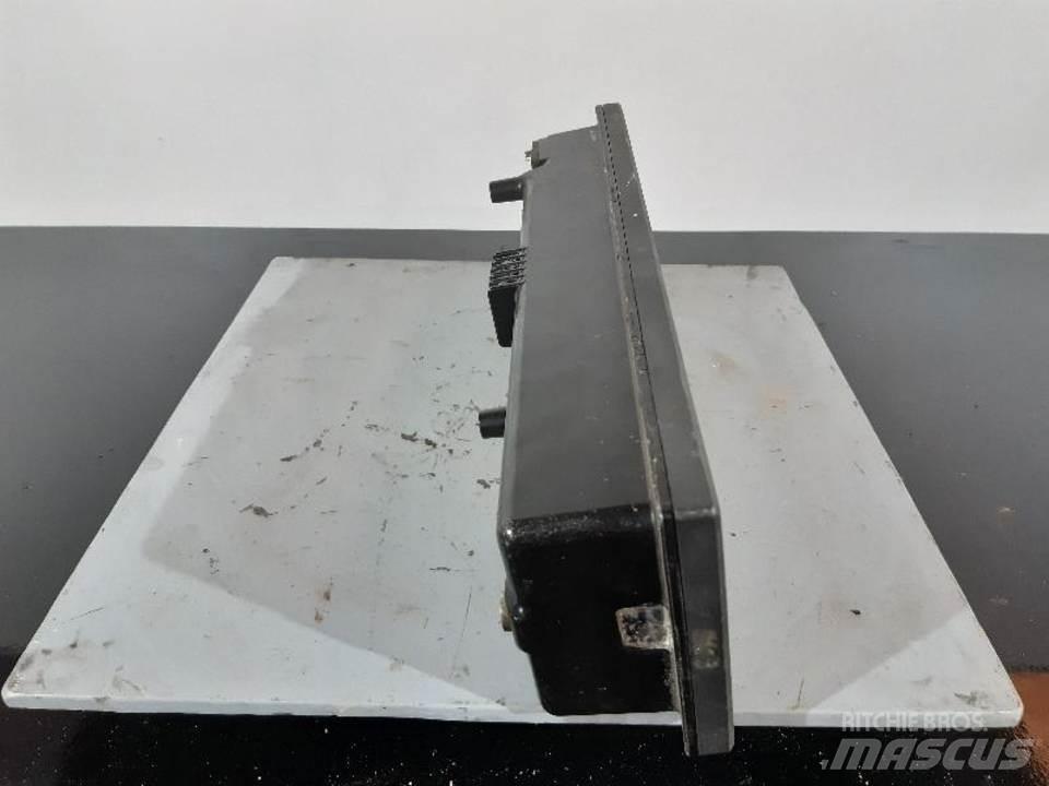CAT 950F Кабины и интерьер