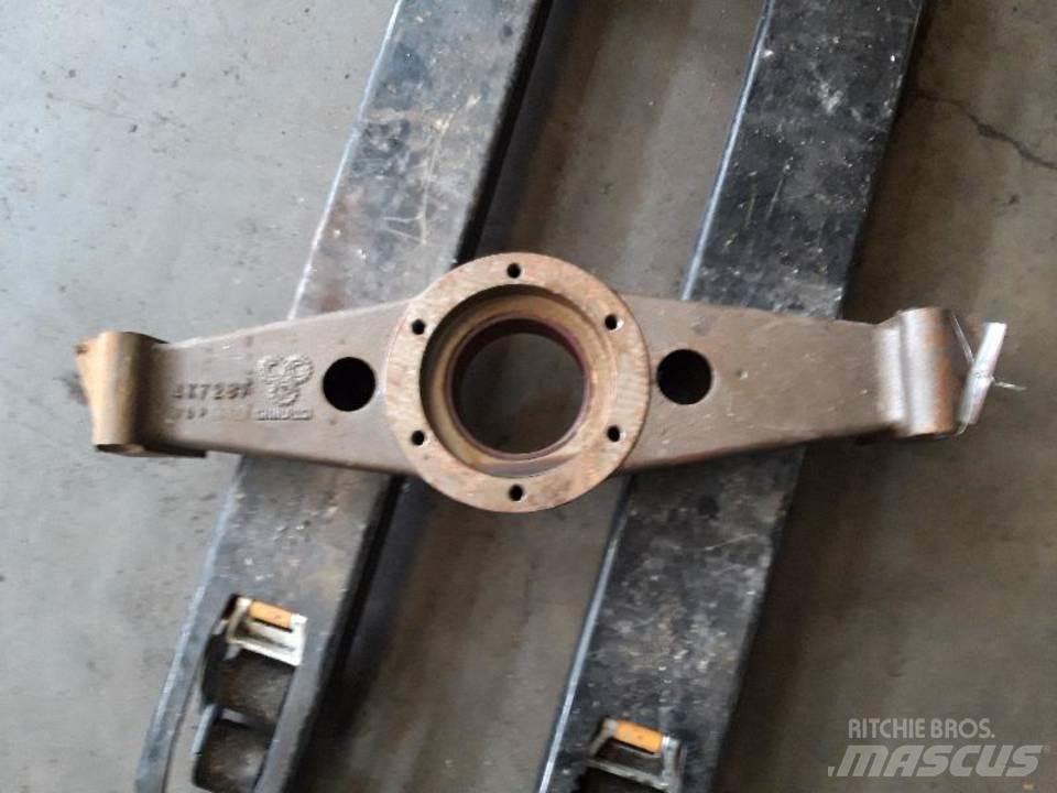 CAT 966C Трансмиссии и КПП
