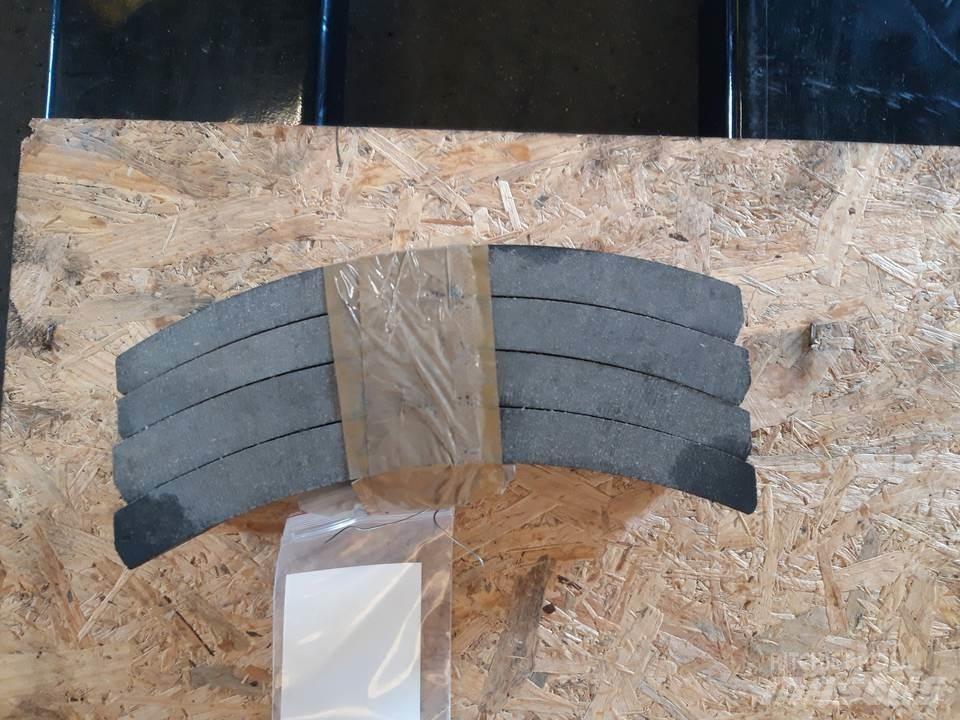 CAT 966C Гусеницы и цепи