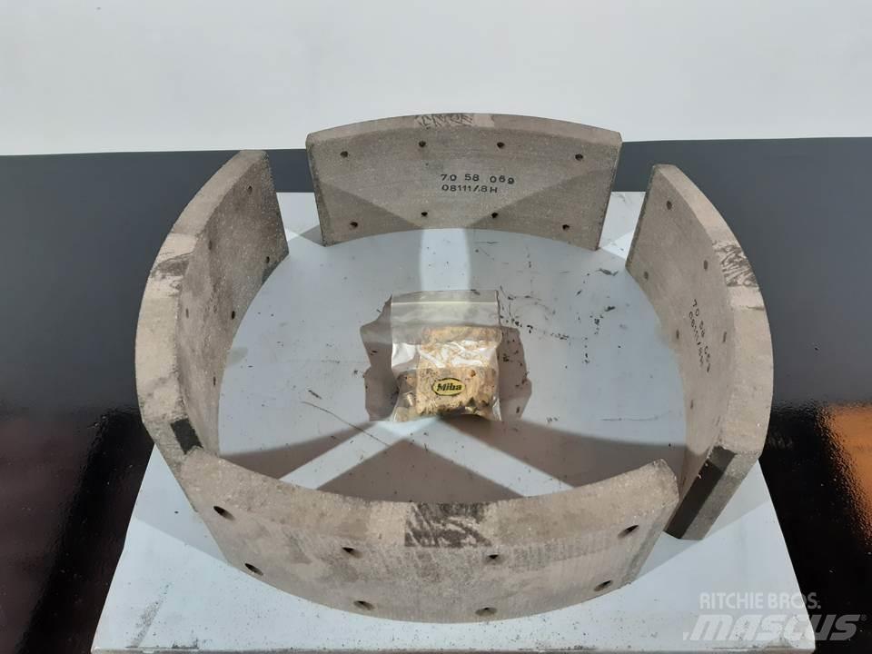CAT 966C Гусеницы и цепи