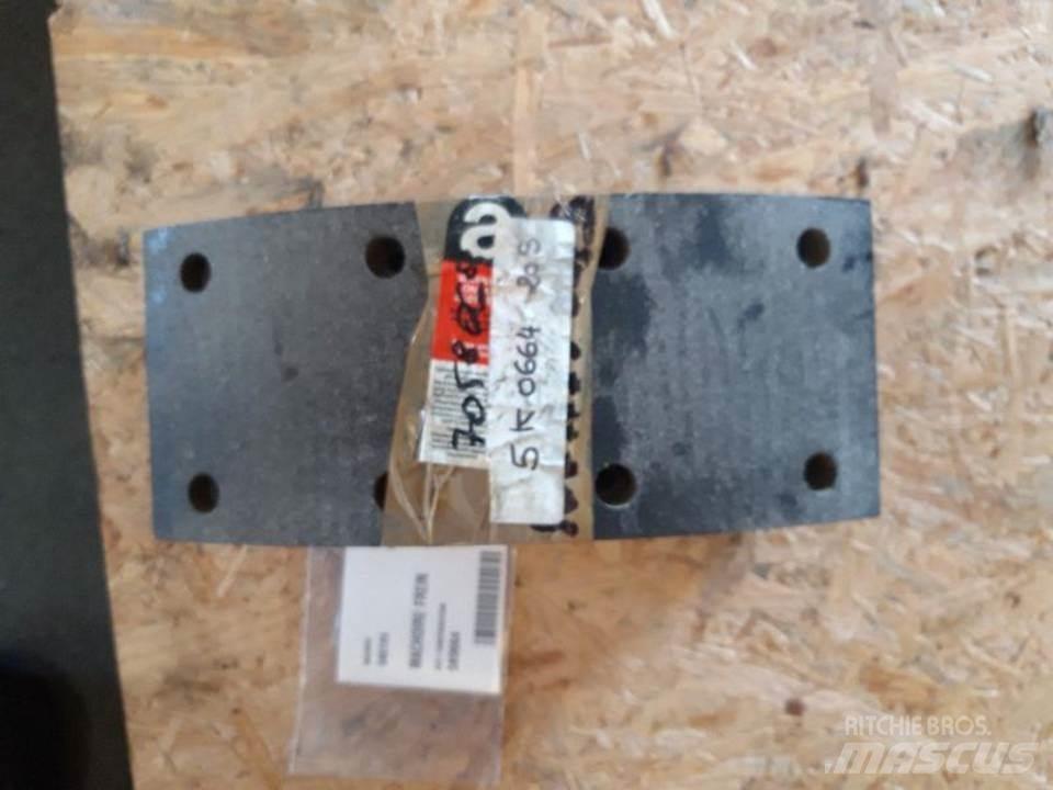 CAT 966C Гусеницы и цепи