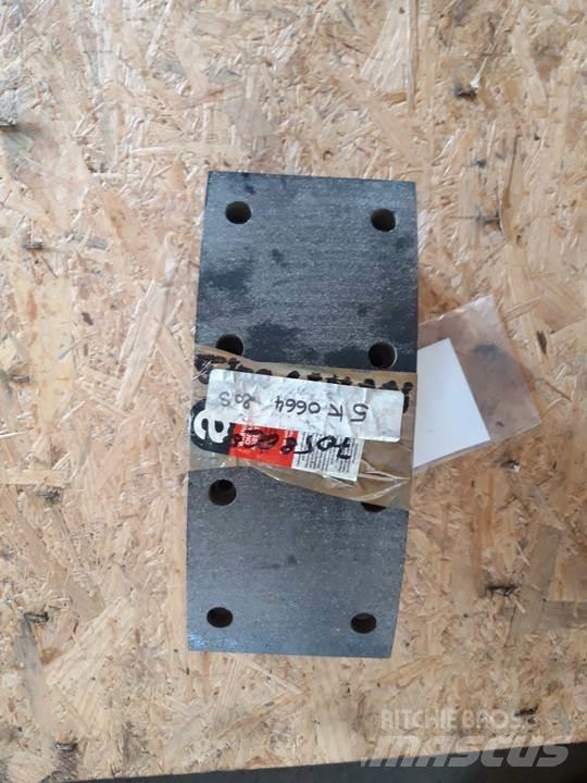CAT 966C Гусеницы и цепи