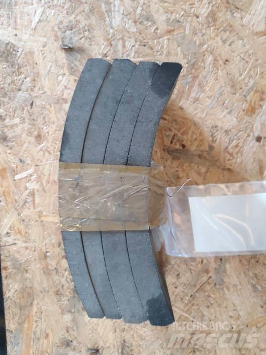 CAT 966C Гусеницы и цепи