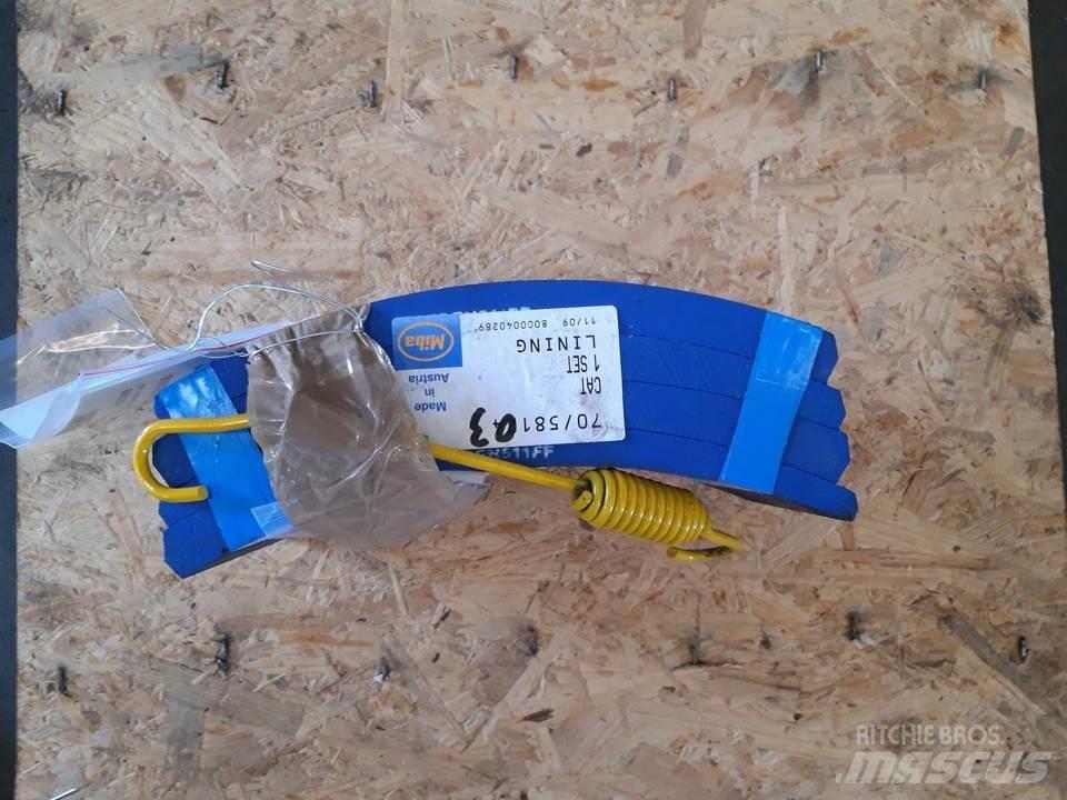 CAT 966D Гусеницы и цепи