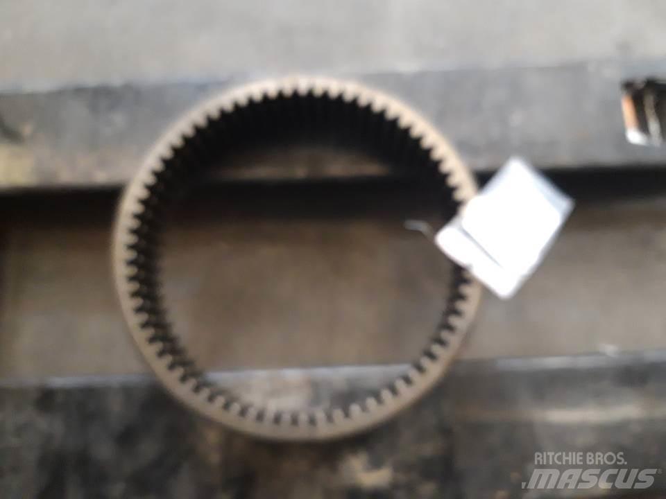 CAT 966E Трансмиссии и КПП
