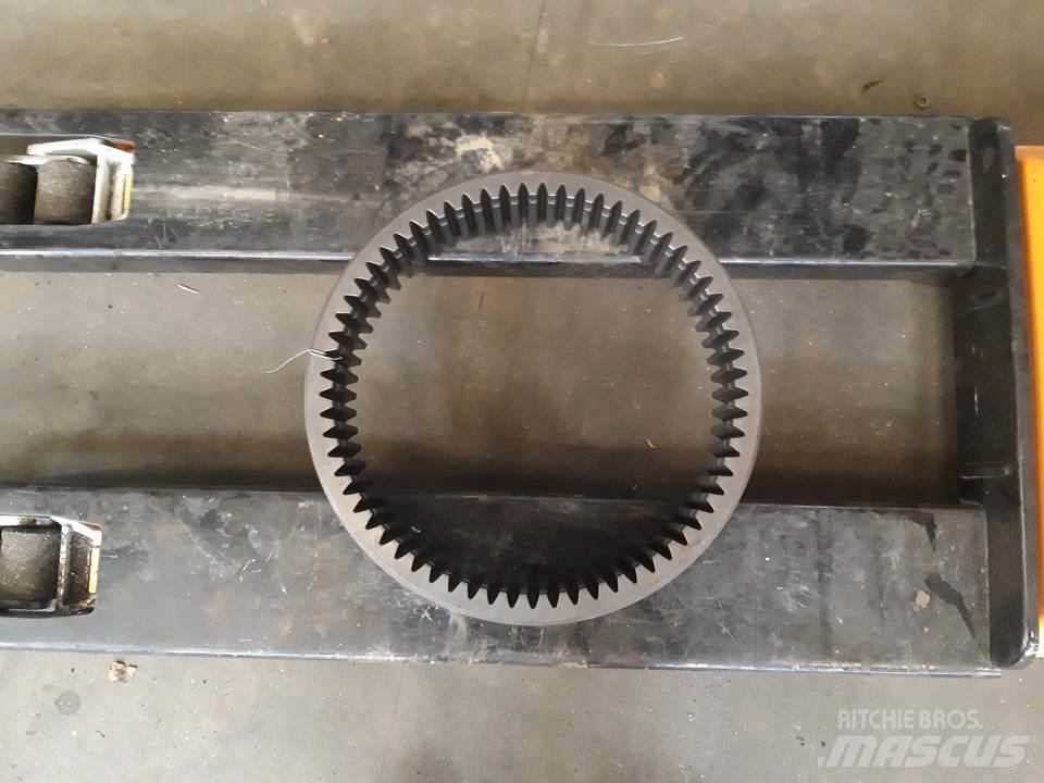 CAT 966E Трансмиссии и КПП