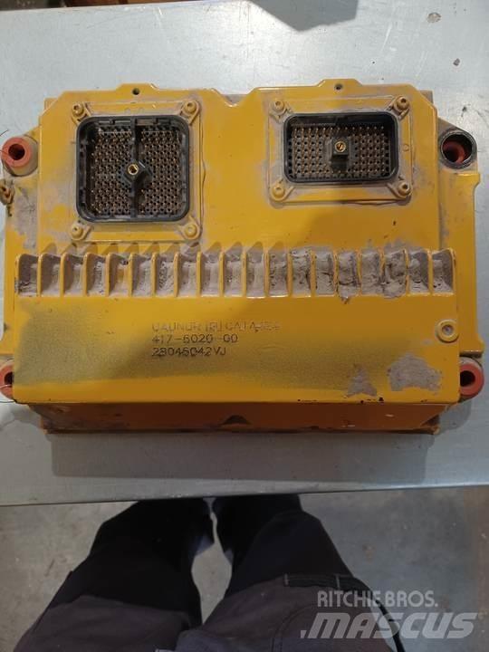 CAT 972M Кабины и интерьер