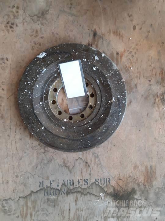 CAT 977K Трансмиссии и КПП