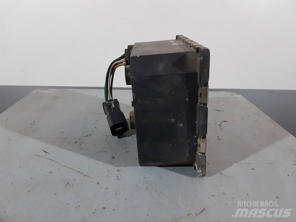 CAT 980GII Кабины и интерьер