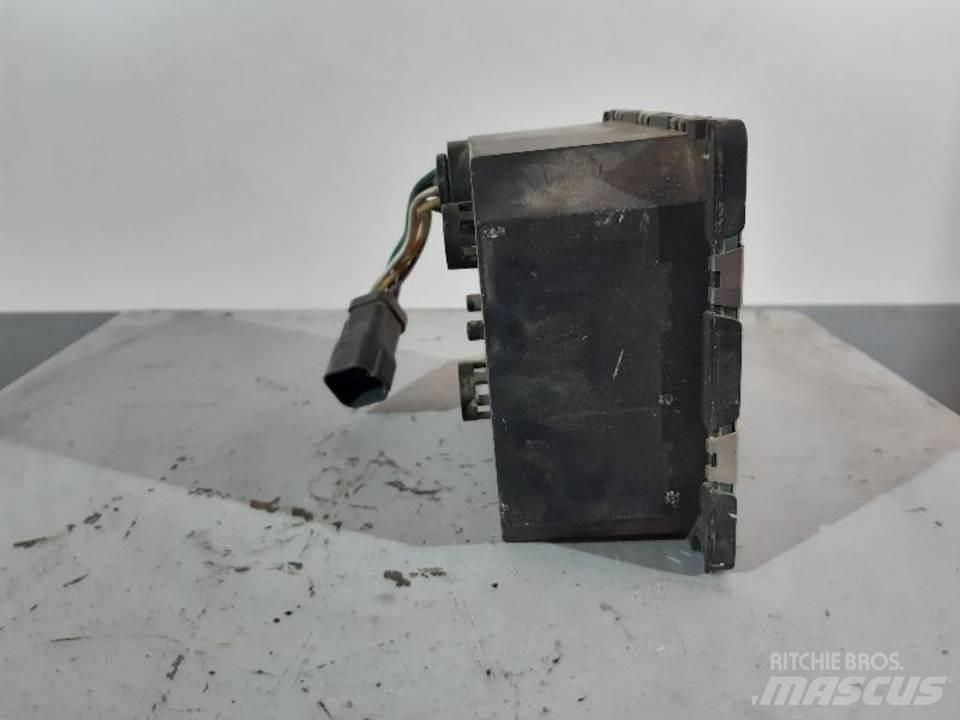 CAT 980GII Кабины и интерьер