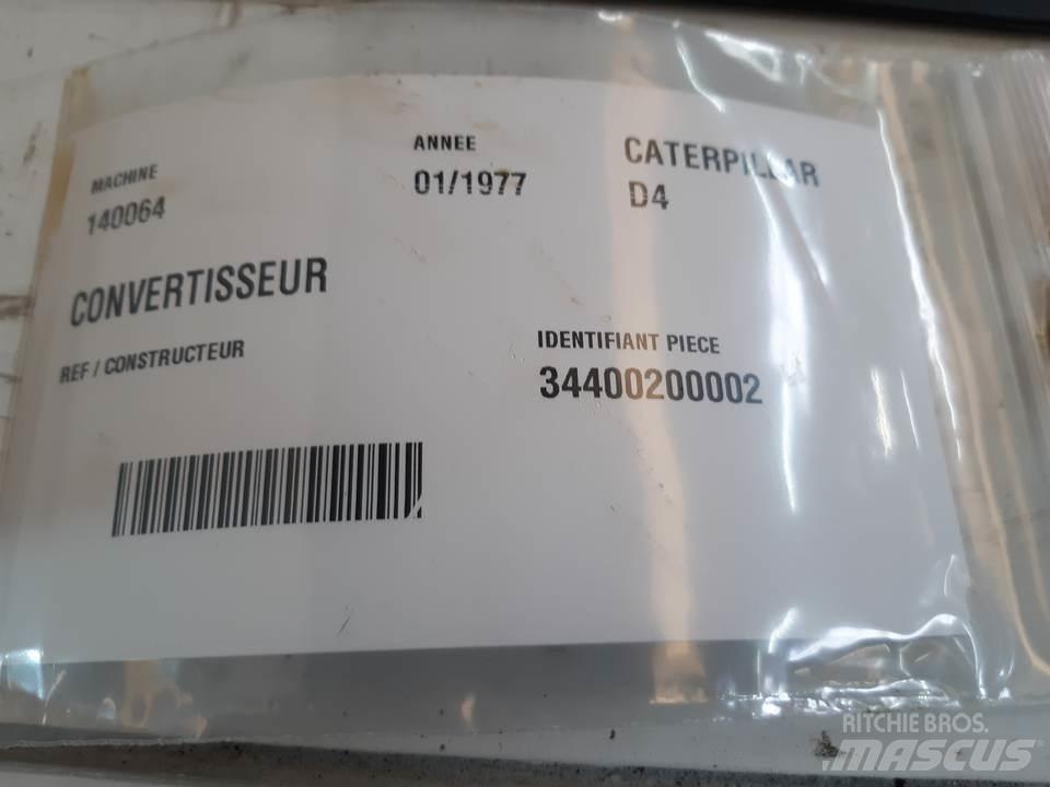 CAT D4 Трансмиссии и КПП