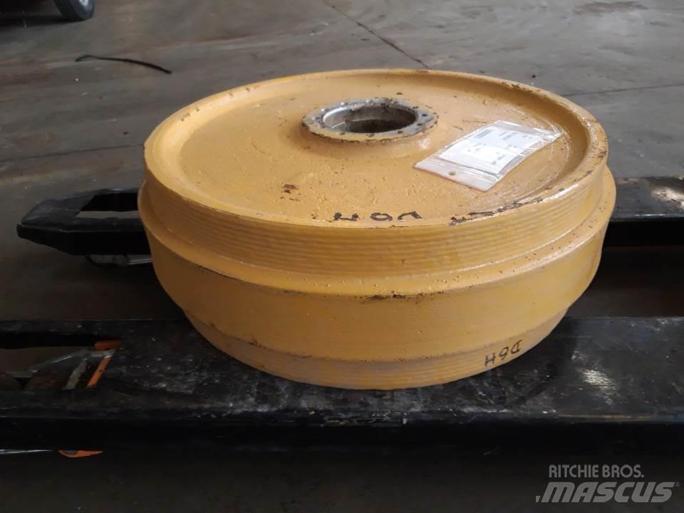 CAT D6H Гусеницы и цепи