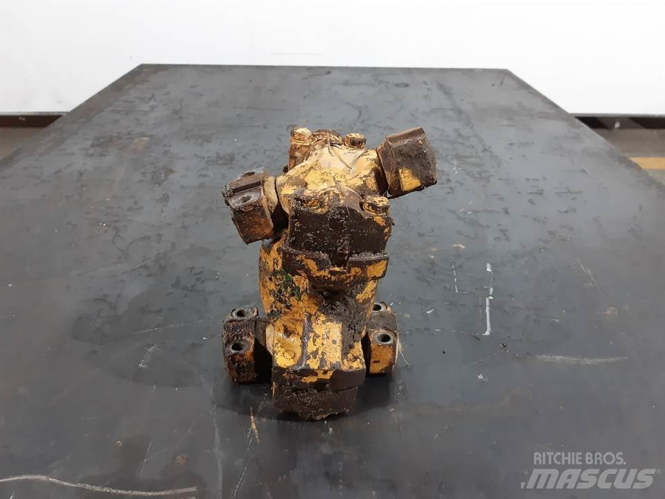 CAT D6RXL Трансмиссии и КПП