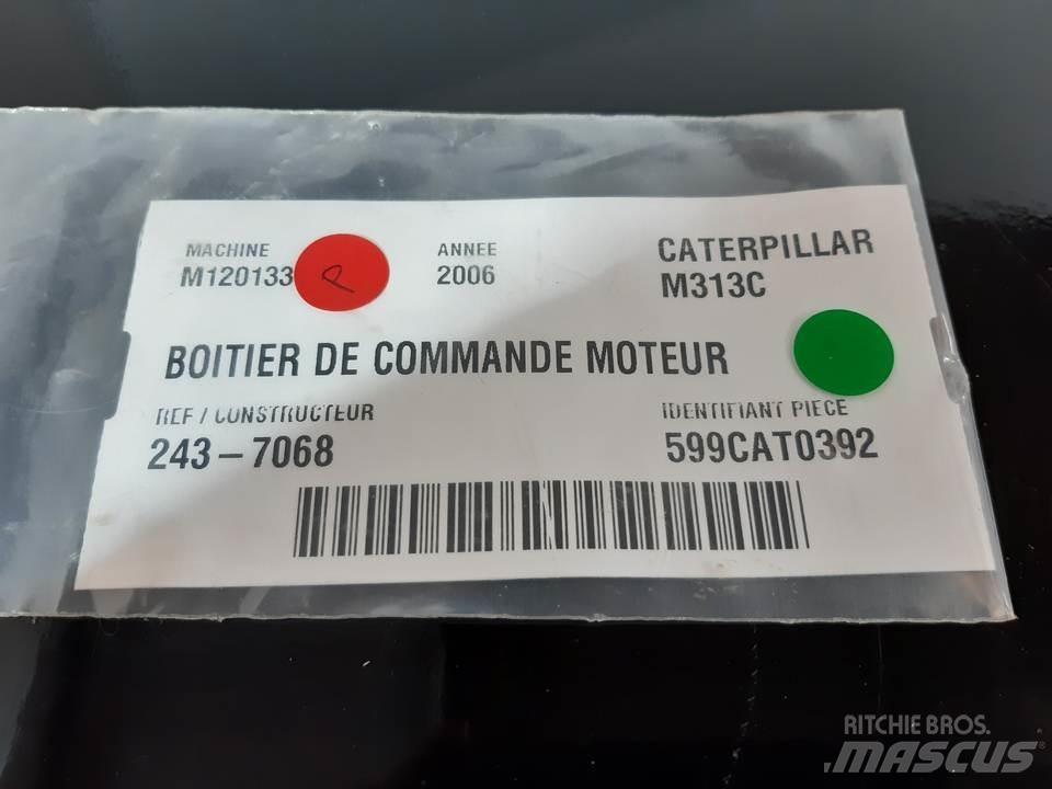 CAT M313C Кабины и интерьер