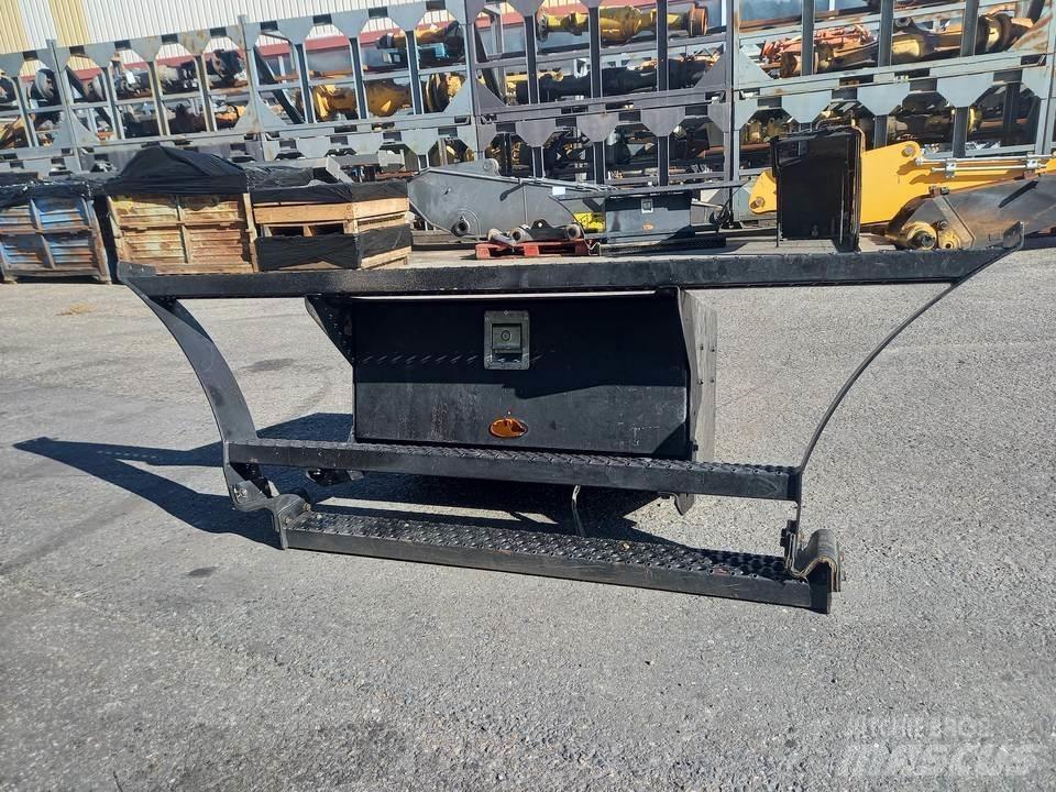 CAT M320F Кабины и интерьер