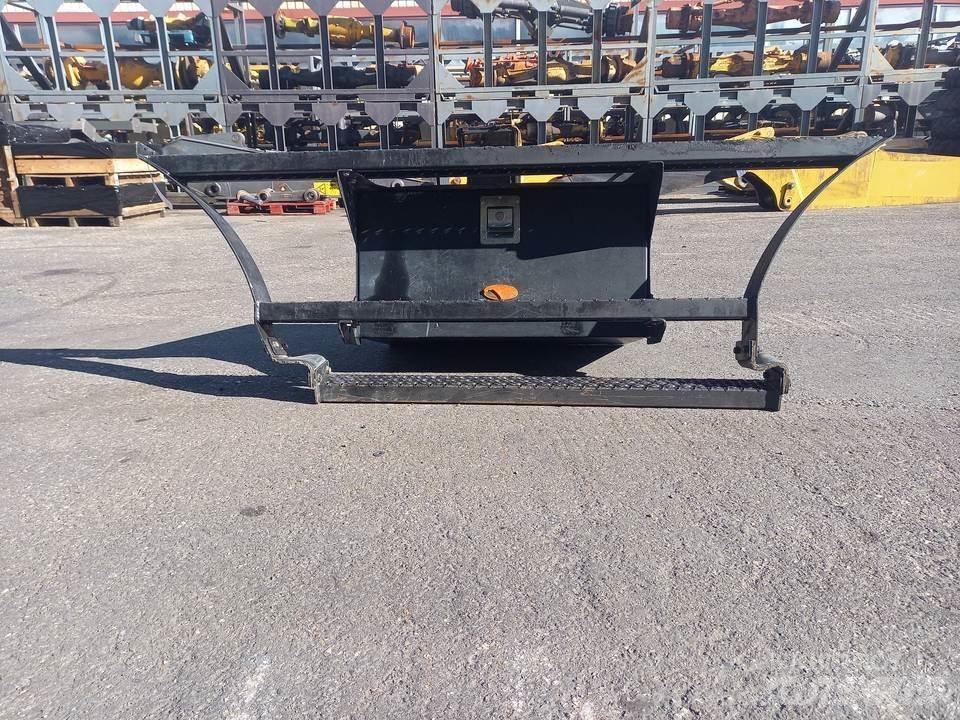 CAT M320F Кабины и интерьер