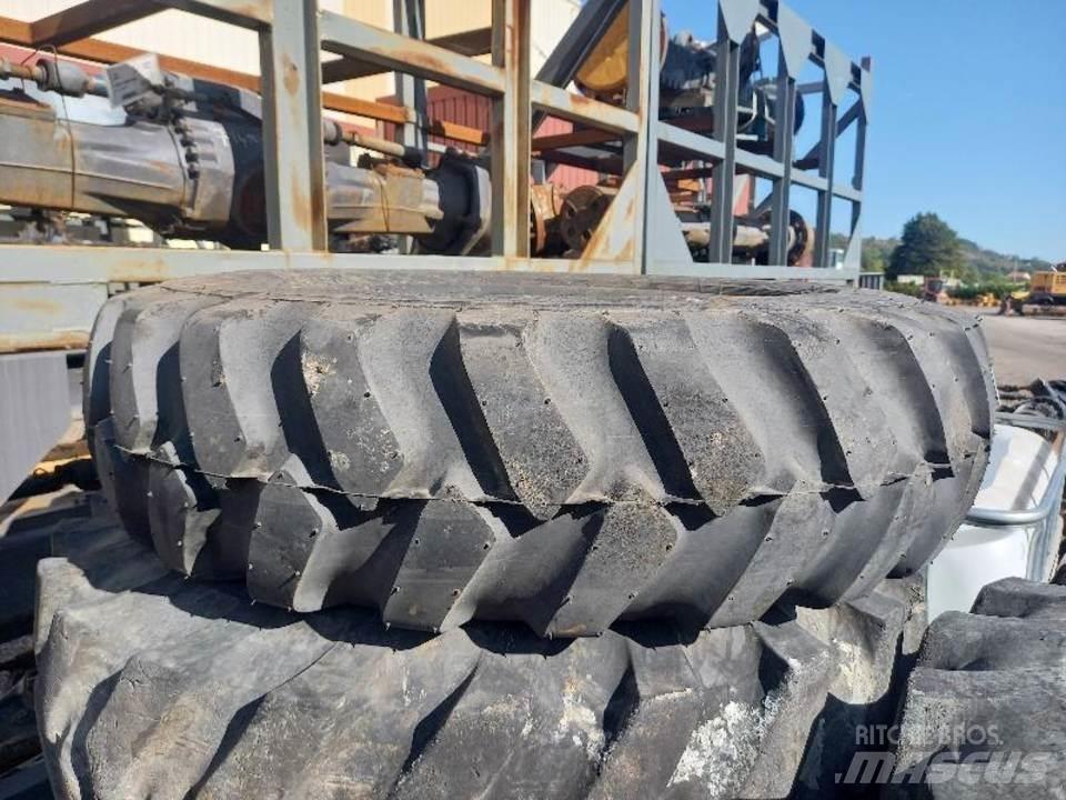 CAT M320F Гусеницы и цепи