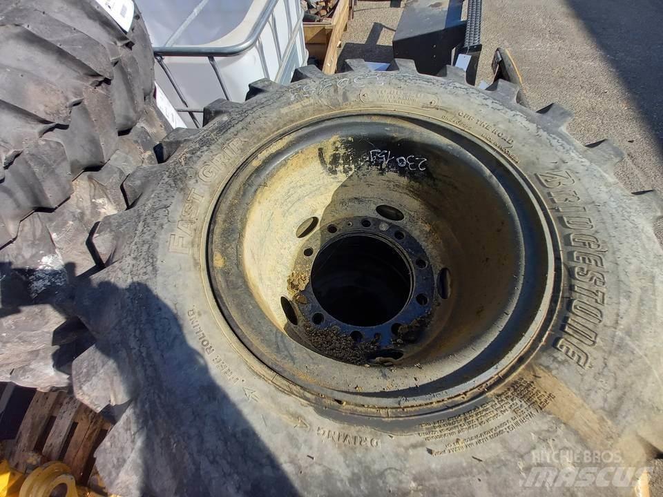 CAT M320F Гусеницы и цепи
