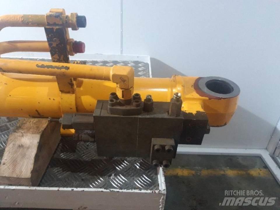 JCB JS160 Гидравлическая система